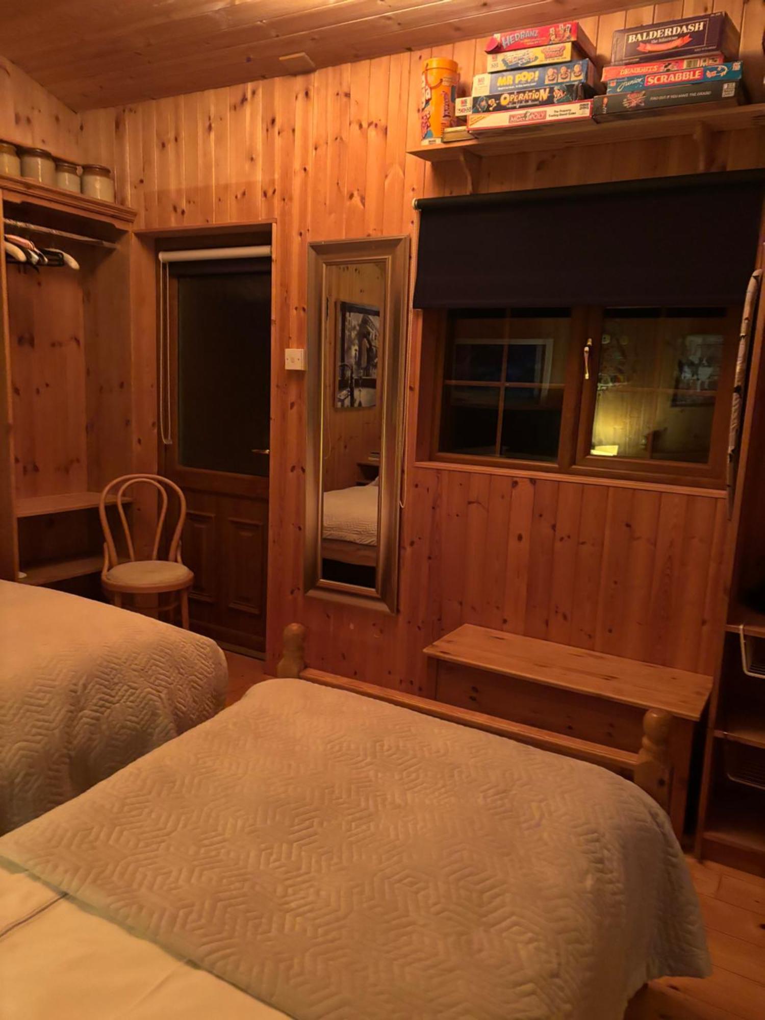 Cosy Countryside Log Cabin Килкенни Экстерьер фото