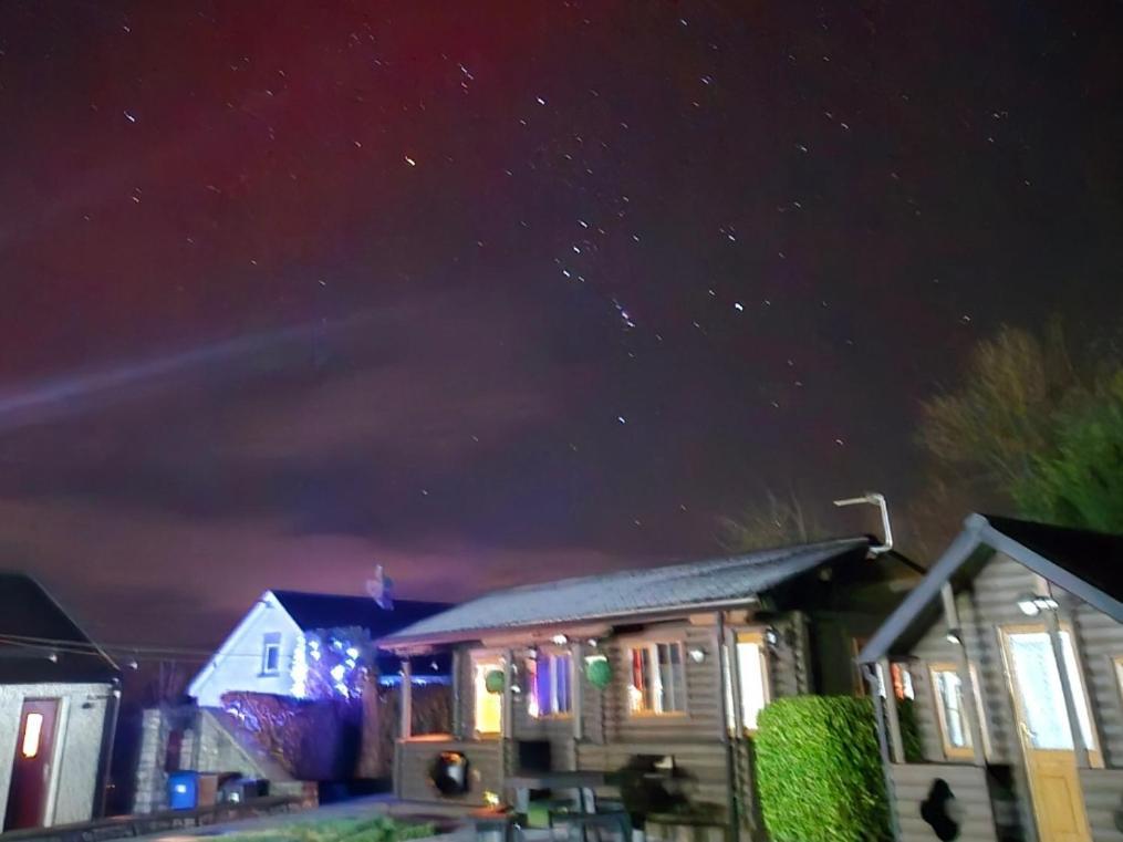 Cosy Countryside Log Cabin Килкенни Экстерьер фото